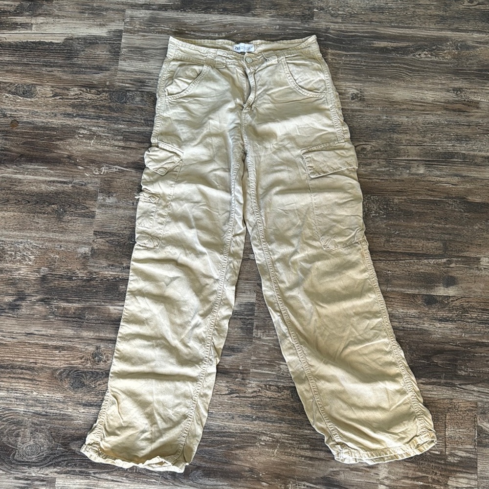 Old Navy Beige Cargo Pants